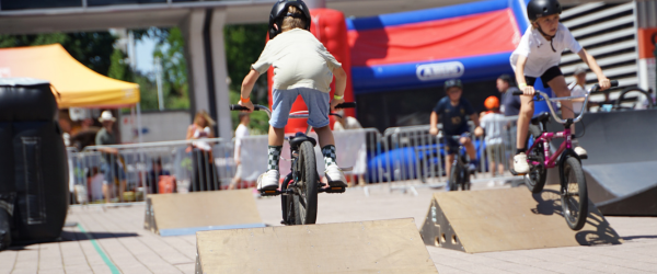 Fahrrad Essen: 
		Header Paint&Bike
	